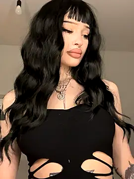 madelinexx online show from December 14, 10:21 am