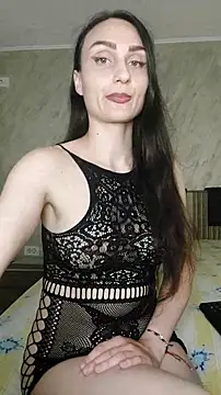 AliyaWade  online show from May 18, 6:45 pm