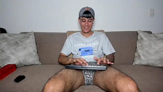 Huge latin cock online show from October 4, 10:11 pm