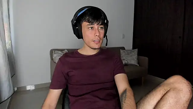 Huge latin cock online show from October 13, 9:16 pm