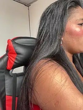 hurren pasha online show from December 4, 7:39 pm