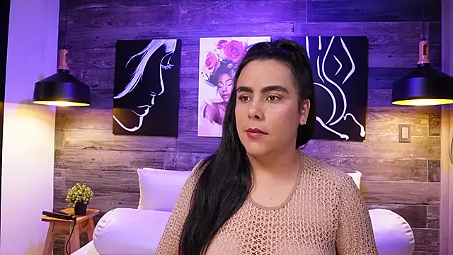 Snapshot of DanyAndAlexa chatting on October 18, 11:45 am DanyAndAlexa online show from October 18, 11:45 am