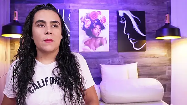 Snapshot of DanyAndAlexa chatting on September 12, 1:22 pm DanyAndAlexa online show from September 12, 1:22 pm