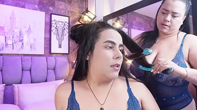 Snapshot of DanyAndAlexa chatting on February 24, 1:23 pm DanyAndAlexa online show from February 24, 1:23 pm