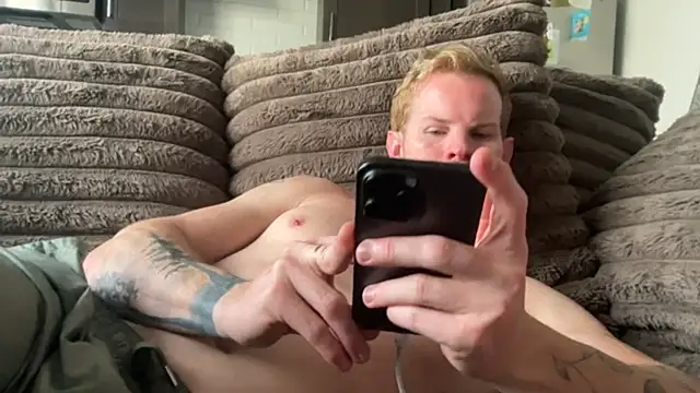 crossfitterguy87 online show from October 5, 3:47 pm