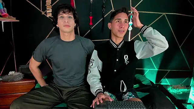 MillersKink online show from December 3, 4:35 am