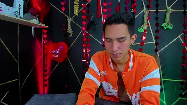 MillersKink online show from February 15, 8:34 pm