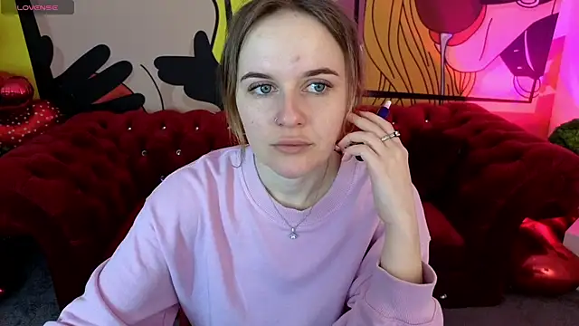 MaribelRiverr  online show from April 11, 5:37 am