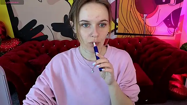 MaribelRiverr  online show from April 7, 5:31 am