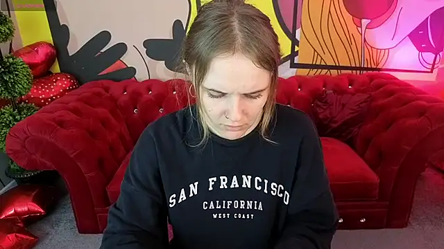 MaribelRiverr  online show from April 27, 6:44 am