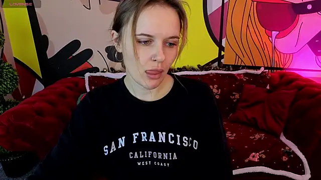 MaribelRiverr  online show from December 16, 6:39 am