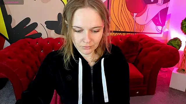 MaribelRiverr  online show from May 28, 5:26 am