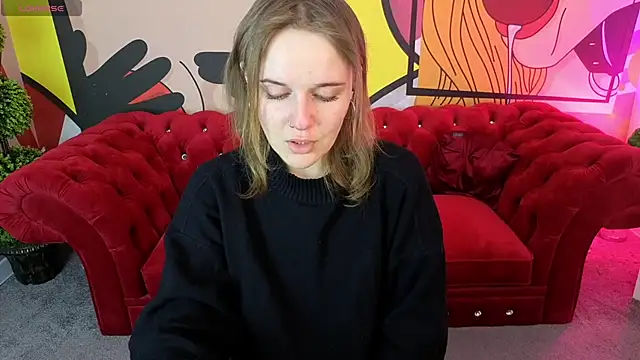 MaribelRiverr  online show from April 28, 5:23 am