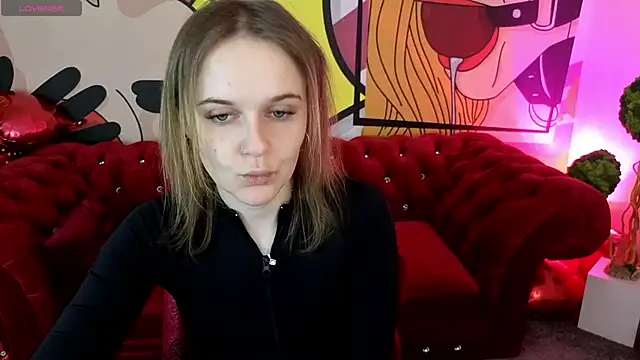 MaribelRiverr  online show from March 30, 5:31 am