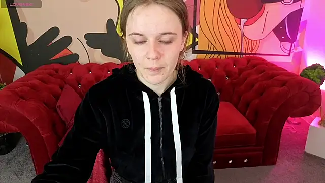 MaribelRiverr  online show from May 4, 5:44 am
