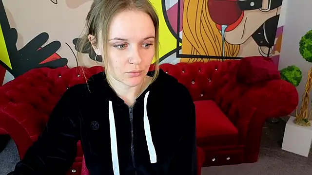 MaribelRiverr  online show from May 31, 5:35 am