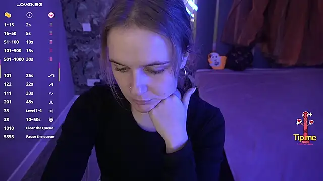 Snapshot of MaribelRiverr_ chatting on November 1, 6:51 am MaribelRiverr online show from November 1, 6:51 am