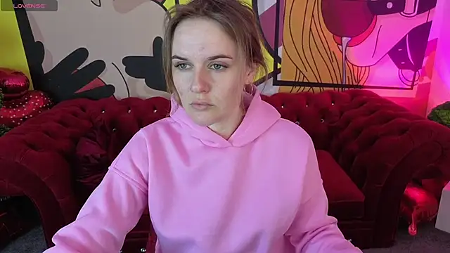 MaribelRiverr  online show from April 14, 5:34 am