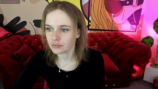 MaribelRiverr  online show from April 4, 5:47 am