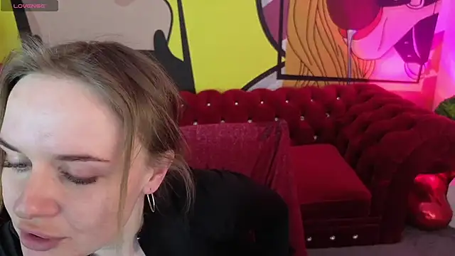 MaribelRiverr  online show from April 13, 5:44 am