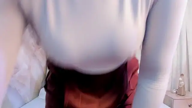 Snapshot of Jaslyn__Smith chatting on February 21, 5:04 pm Jaslyn Smith online show from February 21, 5:04 pm