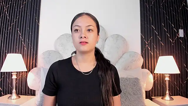 Snapshot of Jaslyn__Smith chatting on May 5, 5:16 pm Jaslyn Smith online show from May 5, 5:16 pm