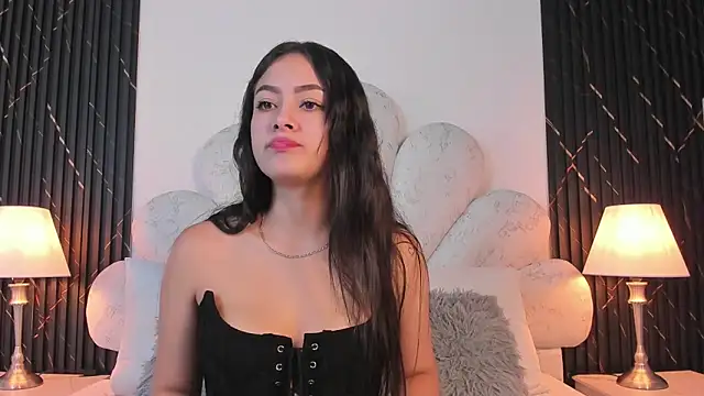 Snapshot of Jaslyn__Smith chatting on June 3, 5:17 pm Jaslyn Smith online show from June 3, 5:17 pm