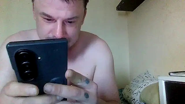 Snapshot of suka190388 chatting on October 8, 11:34 am suka190388 online show from October 8, 11:34 am
