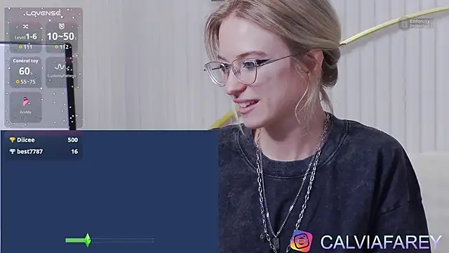 calviafarey online show from February 14, 12:44 am