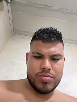 Snapshot of Camilo_caballero chatting on July 26, 8:27 pm Camilo caballero online show from July 26, 8:27 pm