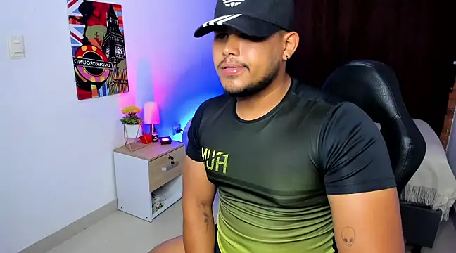 Snapshot of Camilo_caballero chatting on March 18, 2:40 am Camilo caballero online show from March 18, 2:40 am