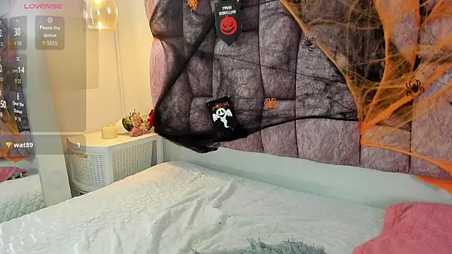 britanny-collyns online show from October 14, 7:47 pm