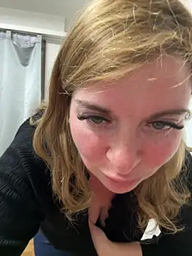 Lombada online show from March 9, 8:45 pm