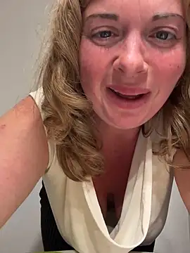 Lombada online show from May 5, 8:34 pm