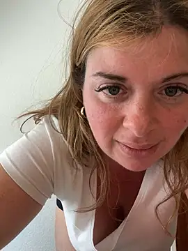 Lombada online show from April 5, 2:24 pm