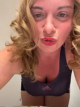 Lombada online show from May 24, 8:53 pm