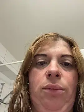 Snapshot of Lombada chatting on September 14, 7:31 am Lombada online show from September 14, 7:31 am
