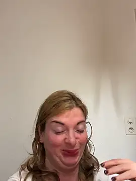 Lombada online show from March 2, 5:08 am