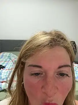 Lombada online show from May 5, 4:04 am