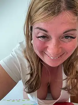 Lombada online show from April 3, 2:56 pm