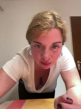 Lombada online show from March 2, 8:38 pm