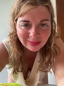 Lombada online show from May 14, 8:33 am