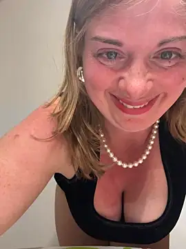Lombada online show from April 28, 8:57 pm