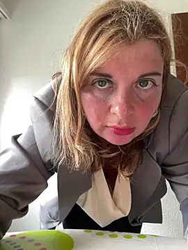 Lombada online show from May 7, 2:31 pm