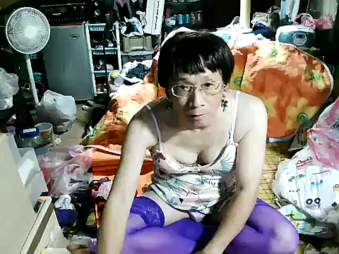 Snapshot of jamescheng27390 chatting on October 28, 5:50 am jamescheng27390 online show from October 28, 5:50 am