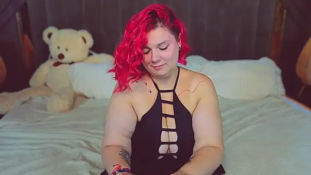 Snapshot of BettyDark chatting on July 19, 8:16 pm BettyDark online show from July 19, 8:16 pm