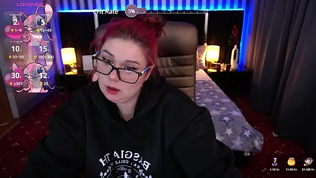 Snapshot of BettyDark chatting on March 16, 2:53 am BettyDark online show from March 16, 2:53 am