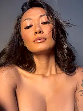 thai-dreamgirl online show from December 4, 11:15 pm