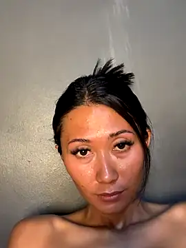 Snapshot of thai-dreamgirl chatting on October 17, 12:18 pm thai-dreamgirl online show from October 17, 12:18 pm
