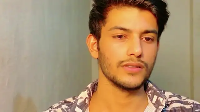 kingkartik7 online show from February 7, 3:20 pm